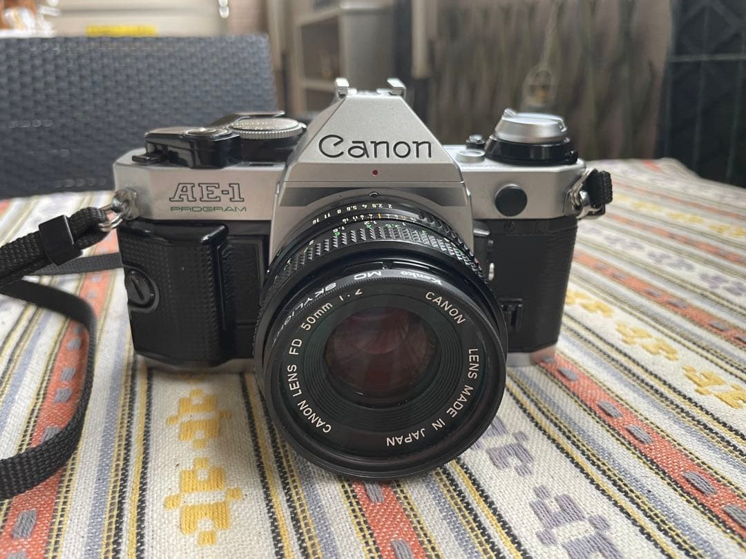 CANON AE-1 PROGRAM　50ｍｍ　グリップ、シグマzoomレンズ付