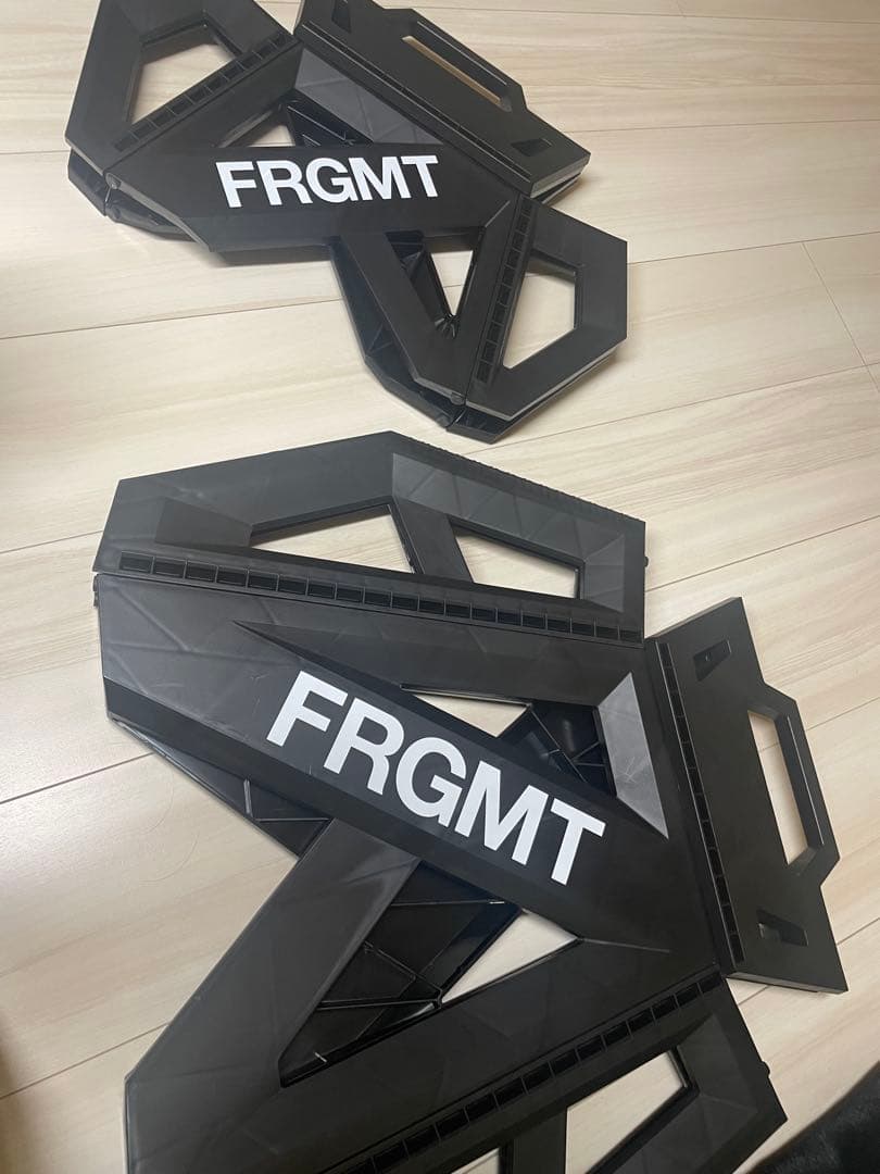 FRGMT スタッキング椅子 2点セット