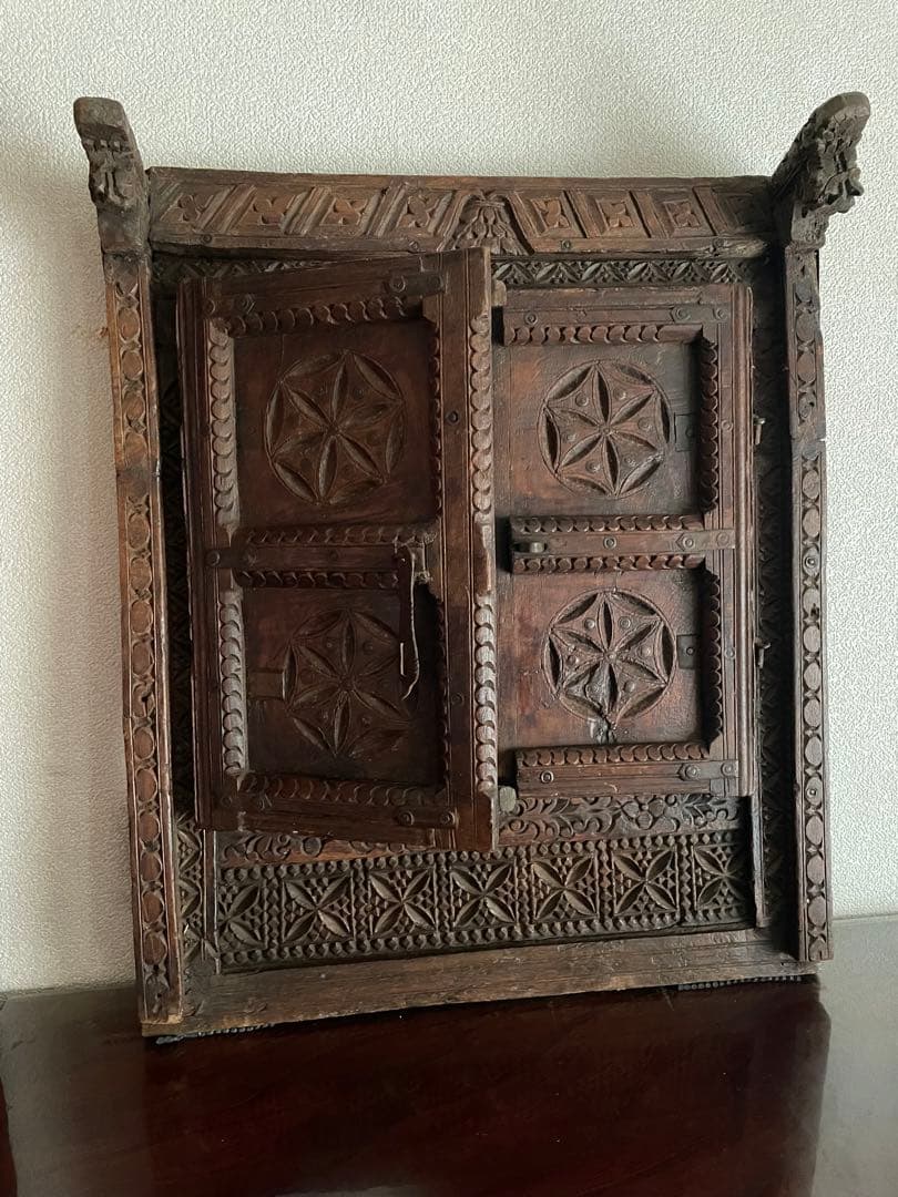 アンティーク　インドネシア窓