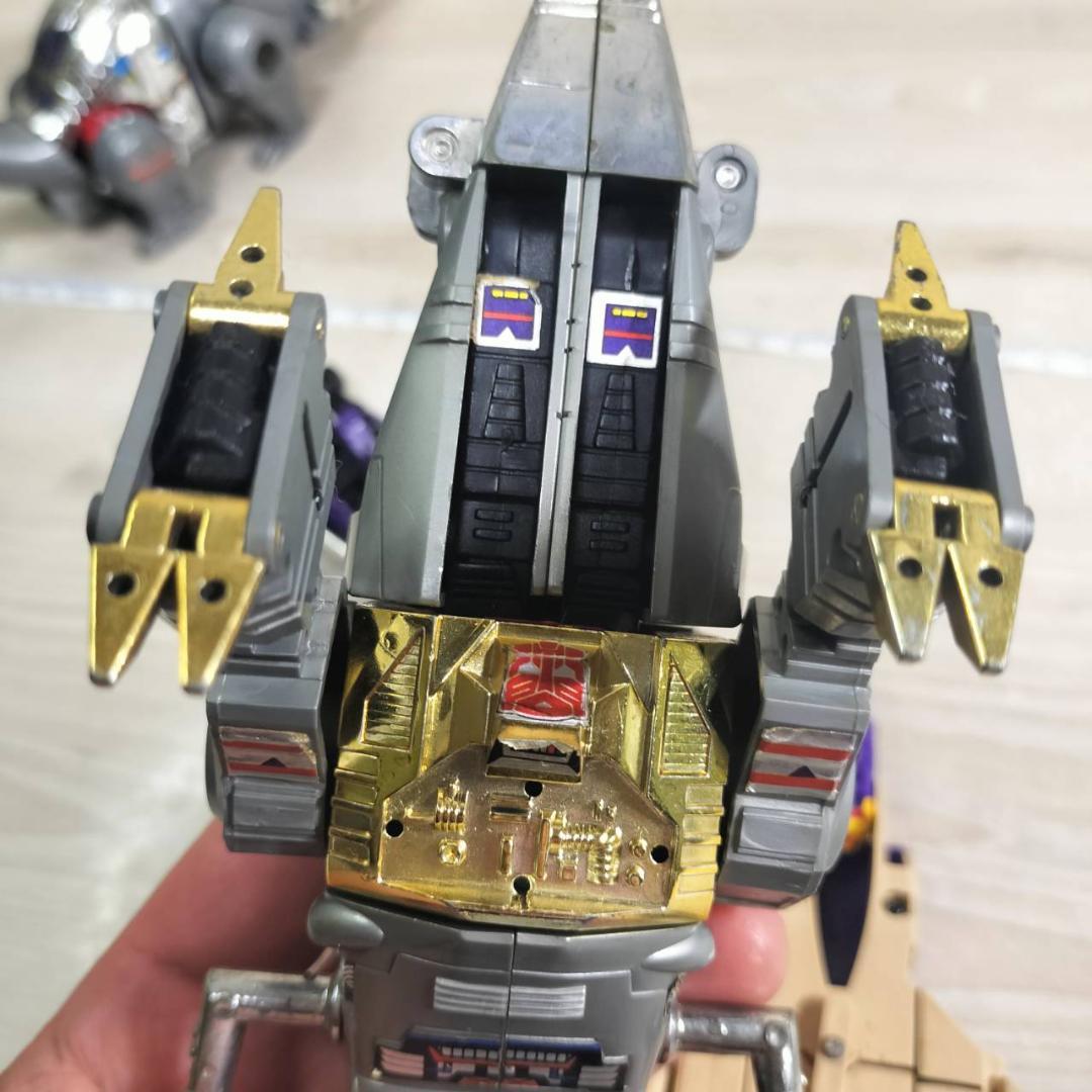 ハズブロ／タカラ　トランスフォーマーアクションフィギュア　８０年代４体