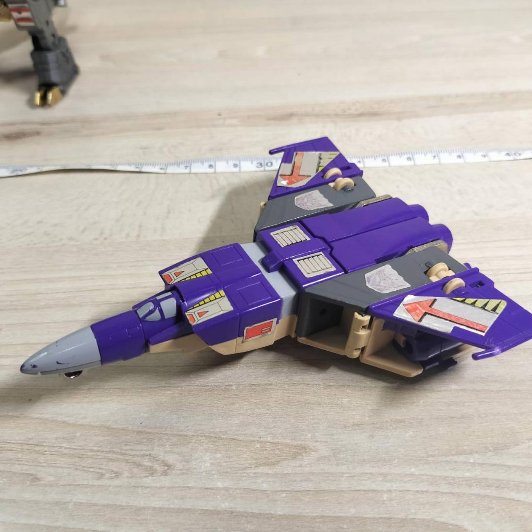 ハズブロ／タカラ　トランスフォーマーアクションフィギュア　８０年代４体