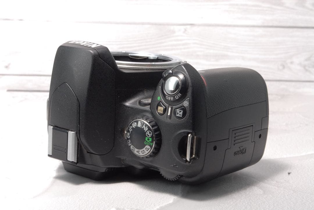 Nikon D40X AF-S 55-200mm VR 望遠レンズキット