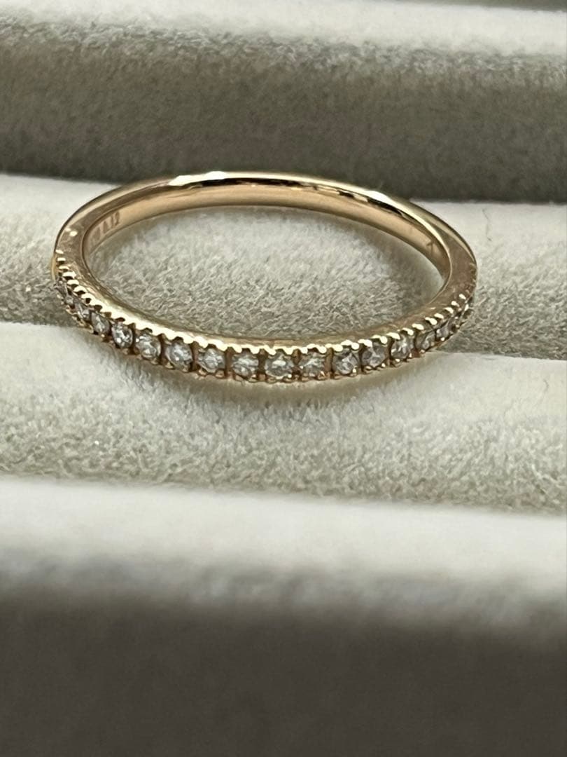 ベルシオラ　K18 ハーフエタニティリング