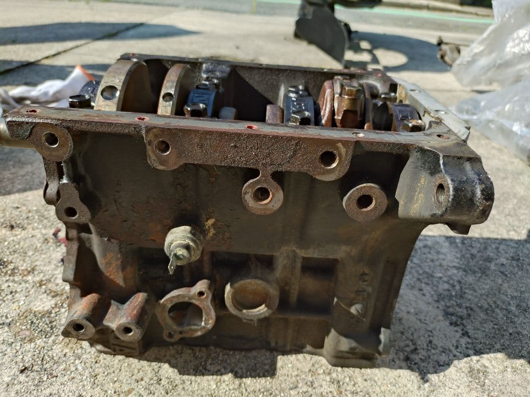 カプチーノ　シリンダーブロック　オイルパン