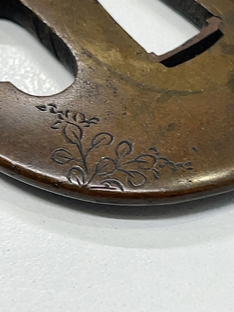 ウサギ彫刻 銅製鍔 約7.5cm