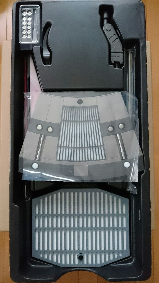 ダースベイダー クオータースケール ホットトイズ スターウォーズ