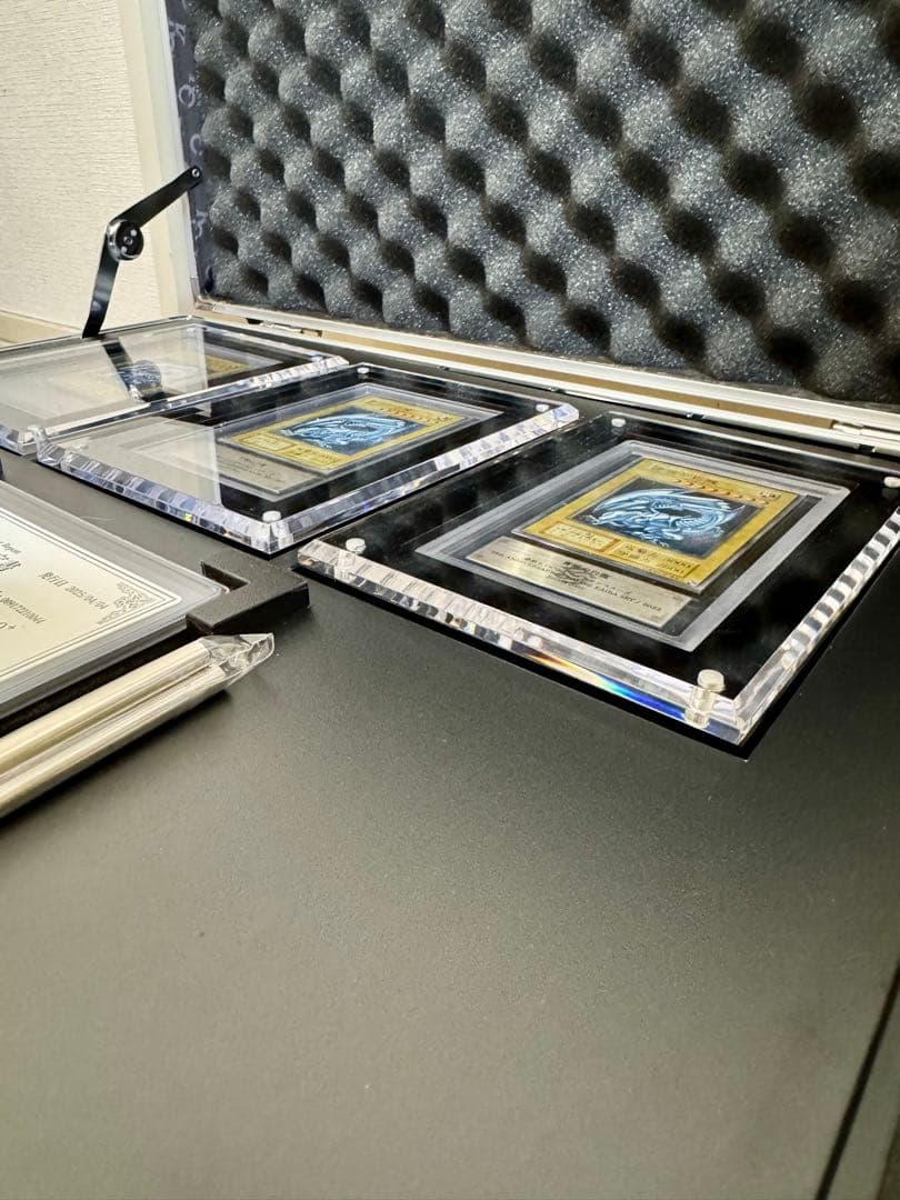 究極の海馬セット【ARS10+】　青眼の白龍 シークレット3枚＋アタッシュケース