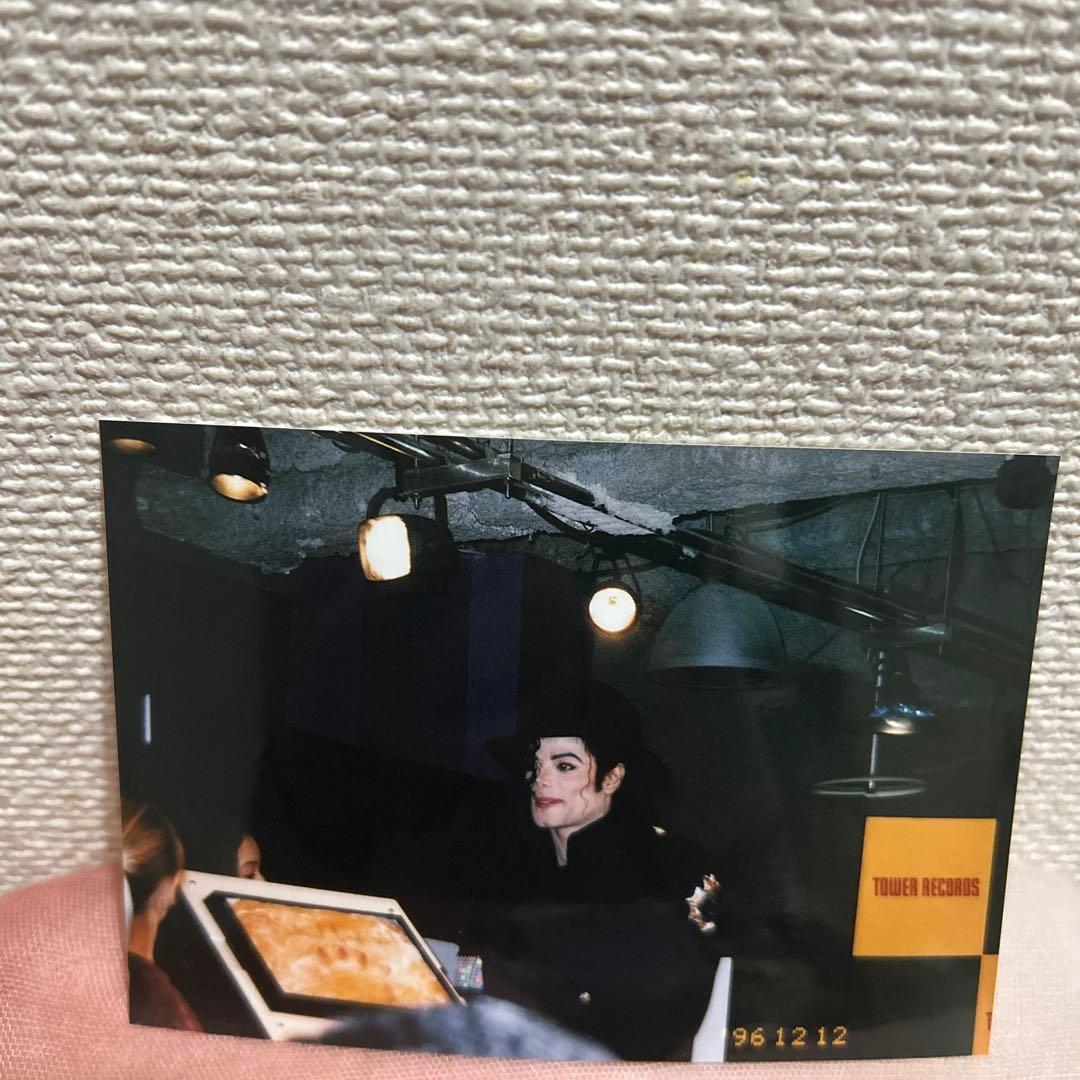期間限定値下げ&オマケ写真付⭐️貴重なマイケルジャクソン来日イベント時の生写真３枚