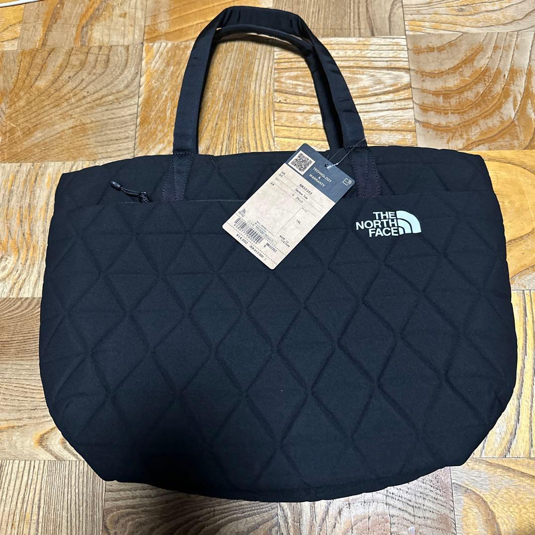 ココ　ノースフェイス　NM32352