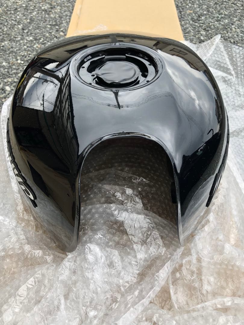 ゼファー 400 ゼファーχ タンク　純正オリジナル　新品　希少