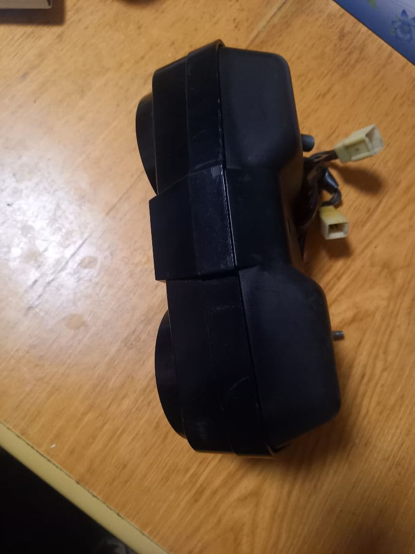 バイクメーター スピード・タコ・燃料・温度計　XJ400ZS　33M