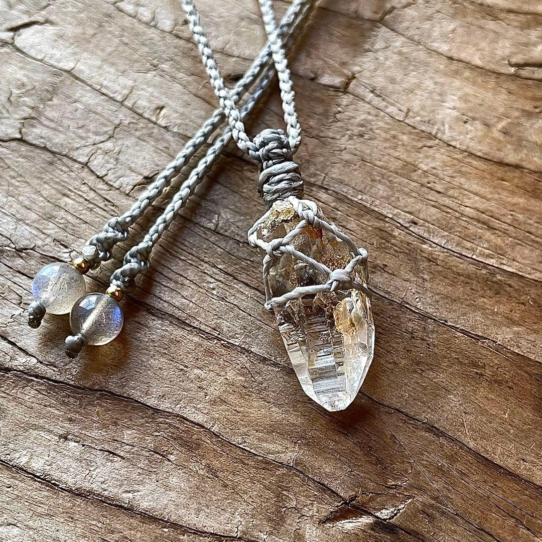 ヒマラヤ水晶 ガネッシュヒマール ＊ マクラメペンダント 29