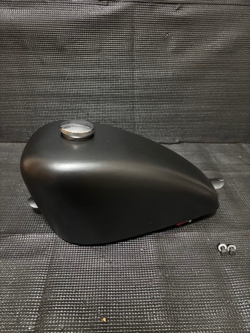 ハーレー スポーツスター タンク スポタン