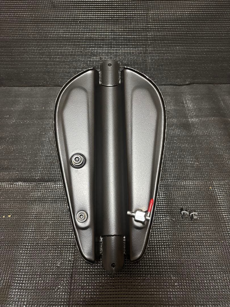 ハーレー スポーツスター タンク スポタン