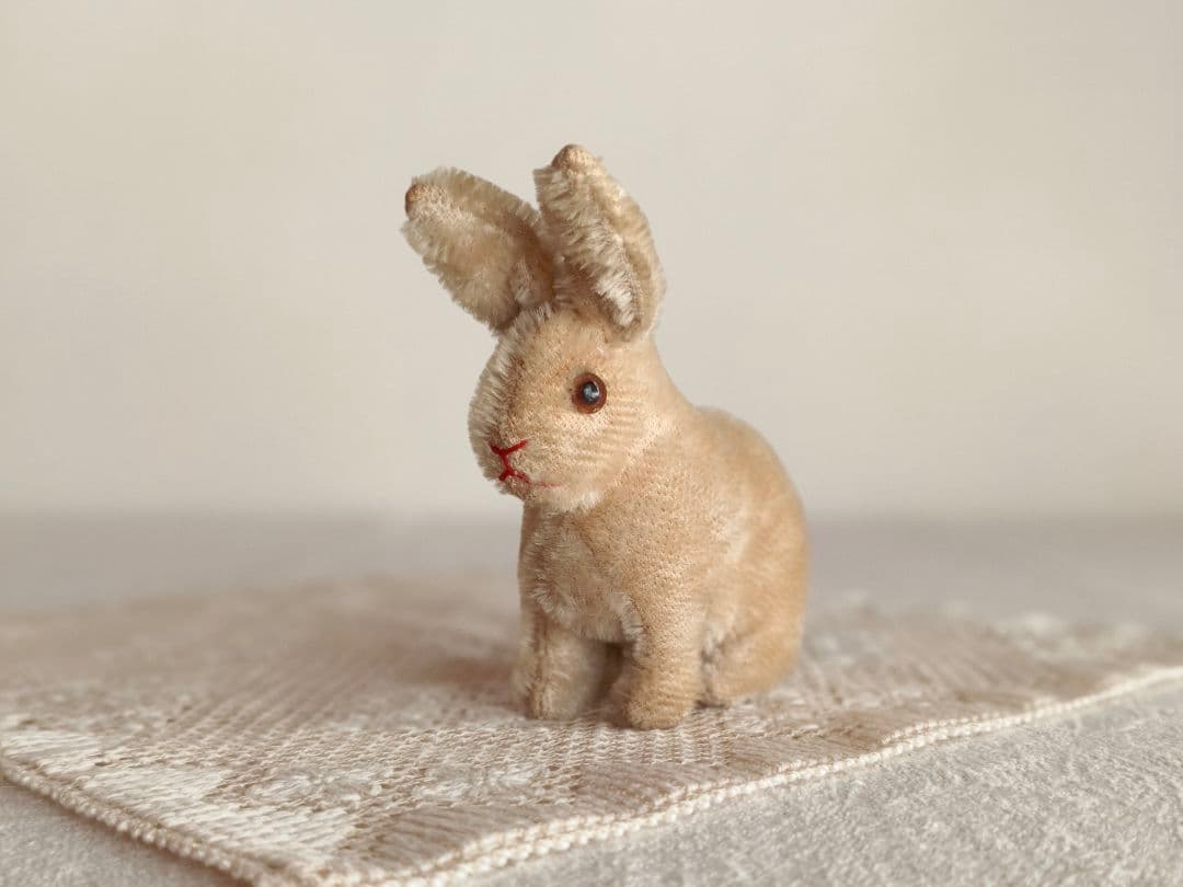 * antique rabbit ୨୧ フォルムの可愛い ウサギさん