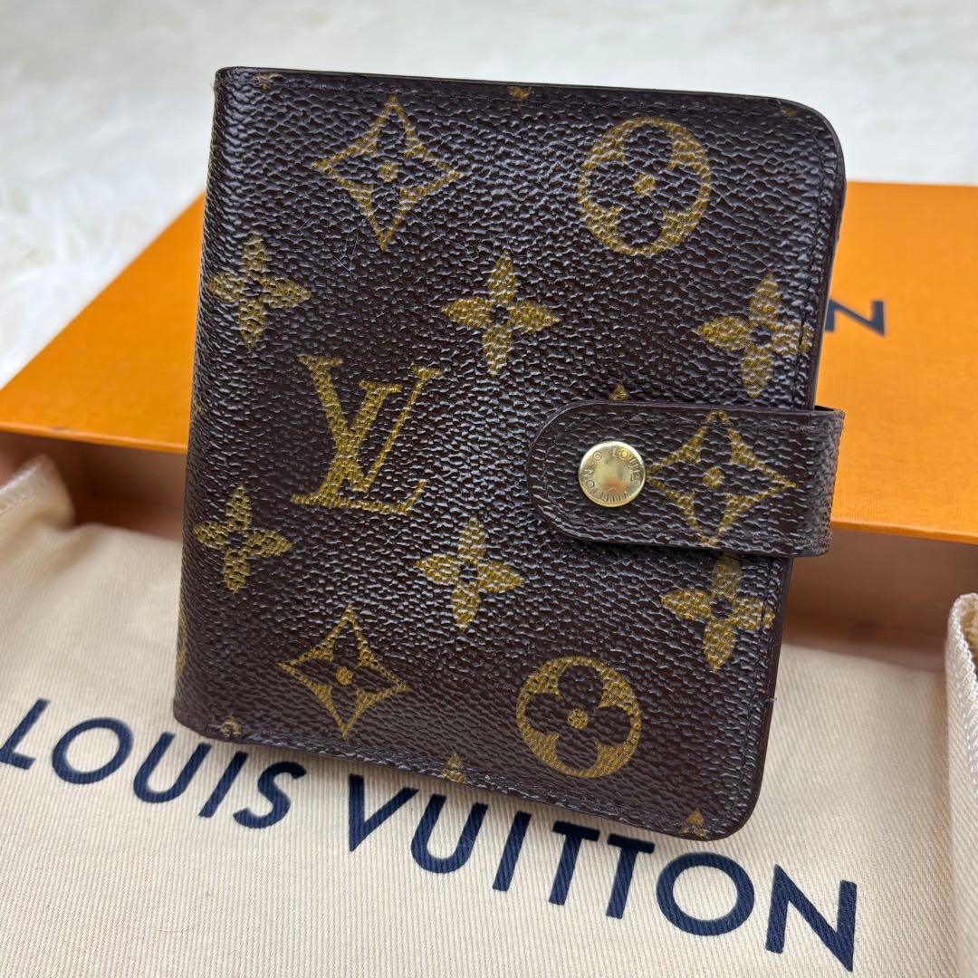 ルイ ヴィトン モノグラム コンパクトジップ ラウンドジップ ブラウン