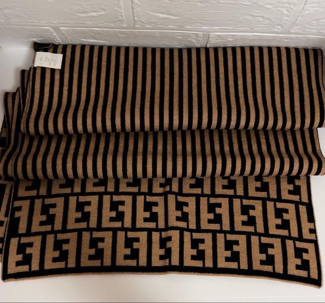 フェンディ　FENDI マフラー　ブラウン　FFロゴ ウール　男女兼用　42