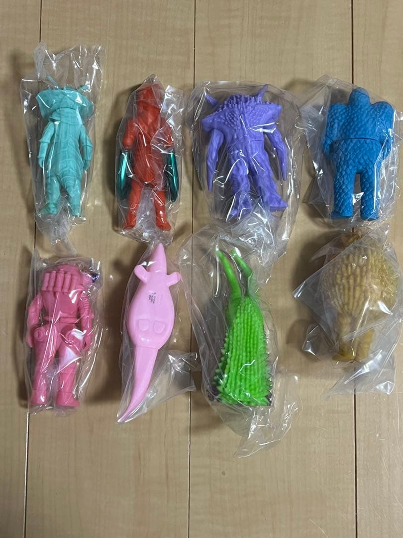 ドンキ限定　KAIJU COLORS カイジュウカラーズ　フルコンプ　8点セット