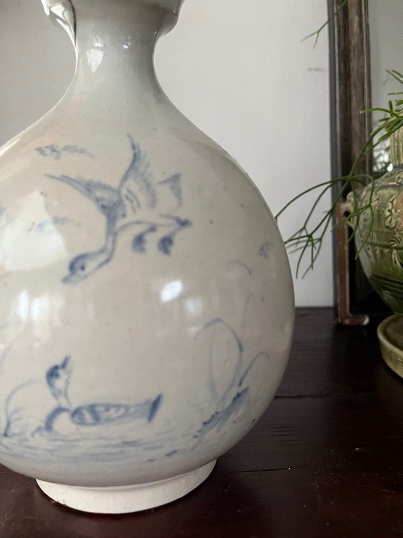 17～18世紀李朝時代後期 染付　金沙里窯系 鳥　青花水禽文盤口瓶 秋草手