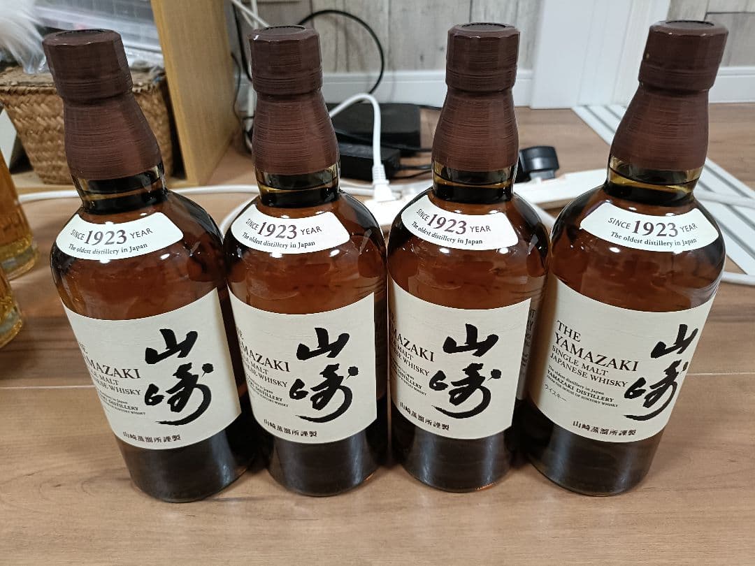 新品未開封　サントリー　ウイスキー　 山崎ノンビンテージ　700ml ４本