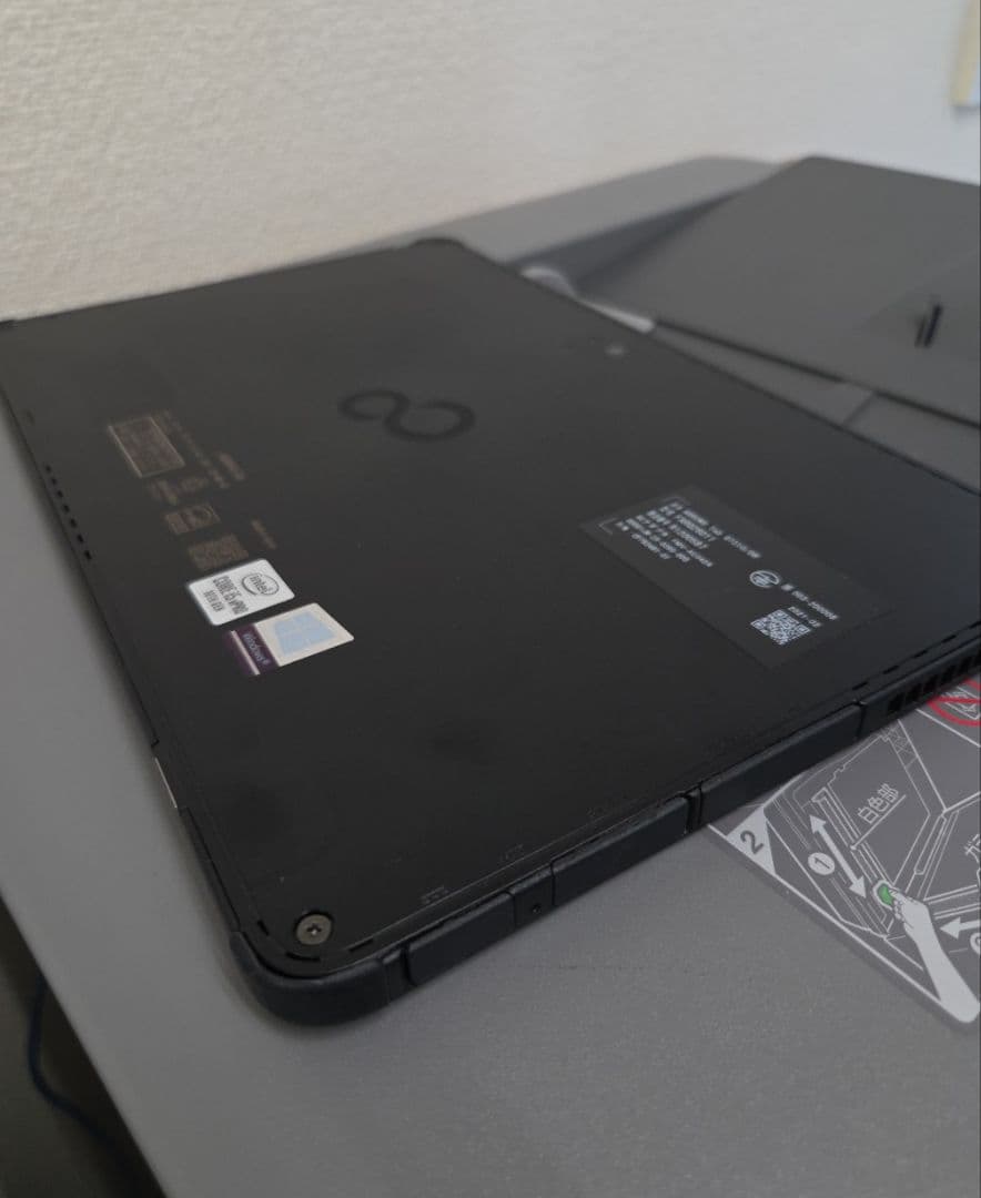 玉手箱 富士通 ARROWS Tab Q7310/DB キーボード付き