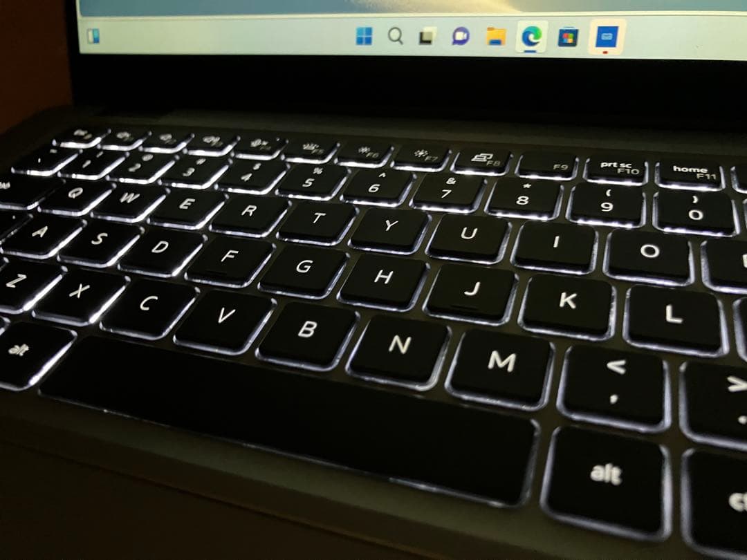 ✨タブレットにもなる万能ノート × 超軽量1.28kg ✨