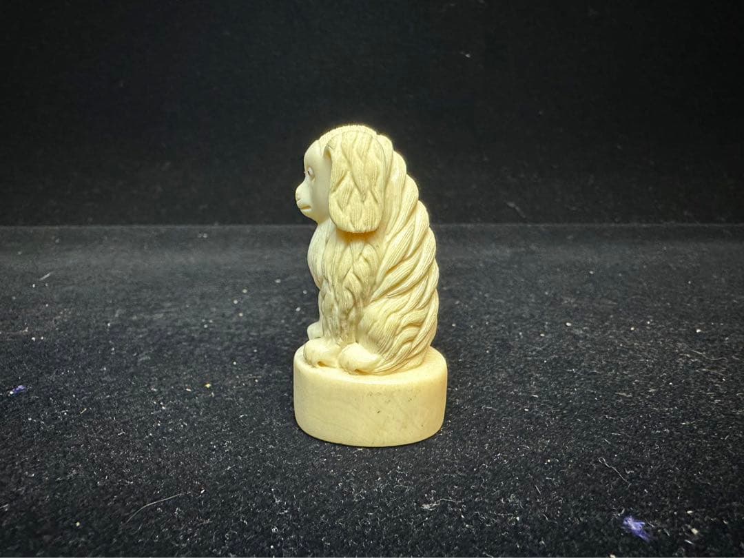 極上　置物　根付　天然素材　彫刻 細密細工　骨董　アンティーク