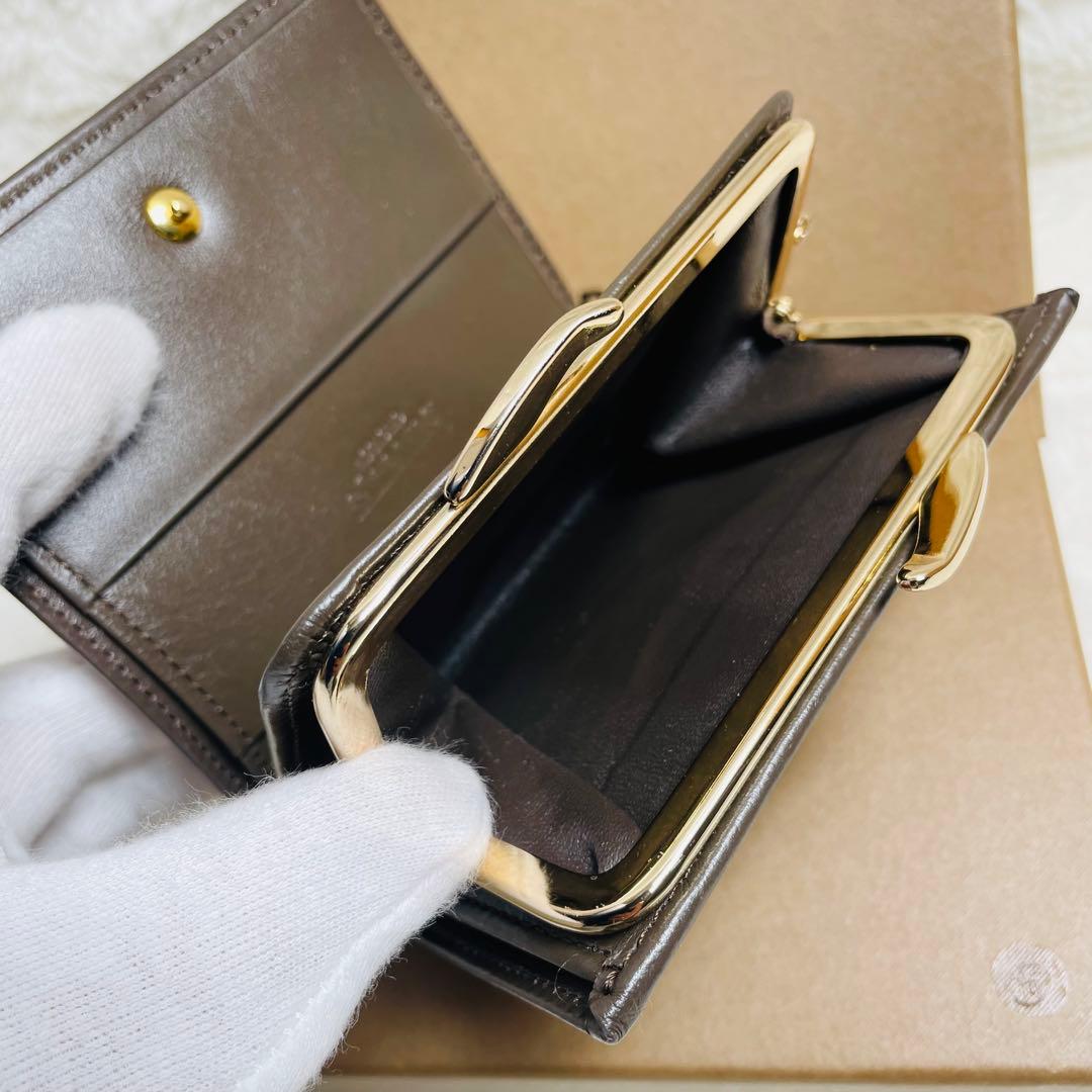 未使用級正規品BURBERRY LONDON 折り財布　がま口財布　ノバチェック