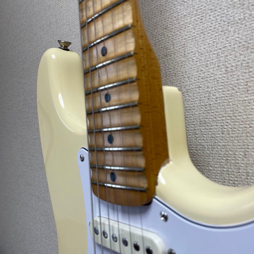 フェンダースクワイヤー