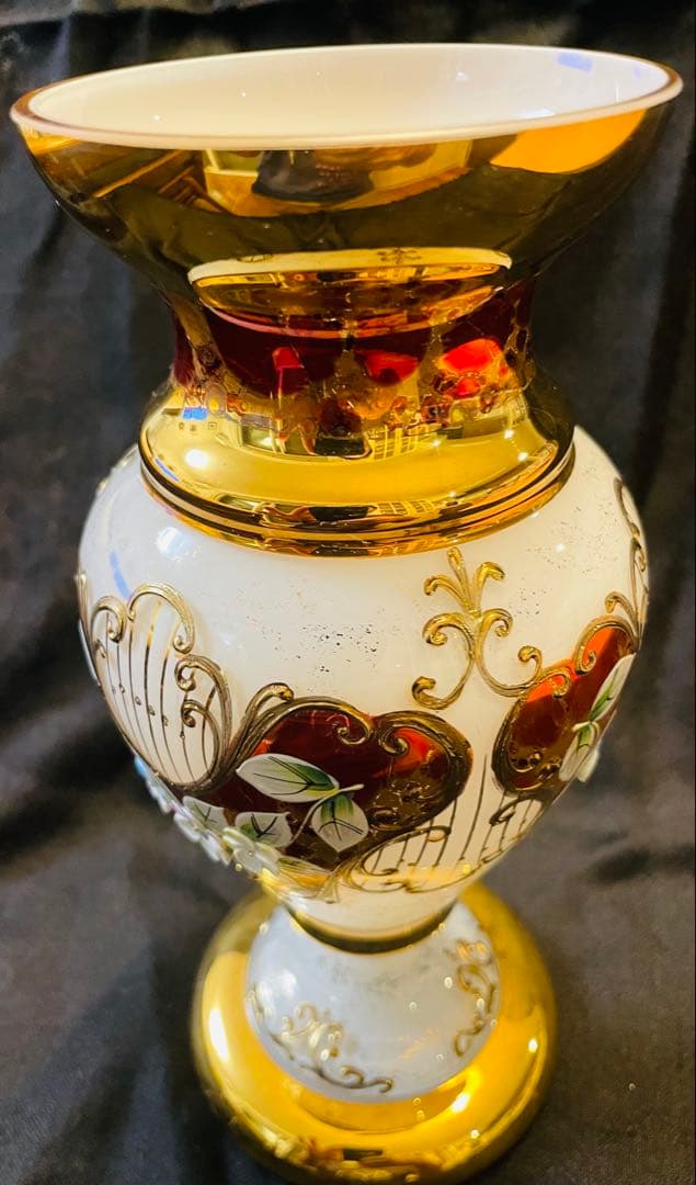 【新品未使用　期間限定お値下げ中】ベネチアンガラス 花瓶 エレガントなデザイン