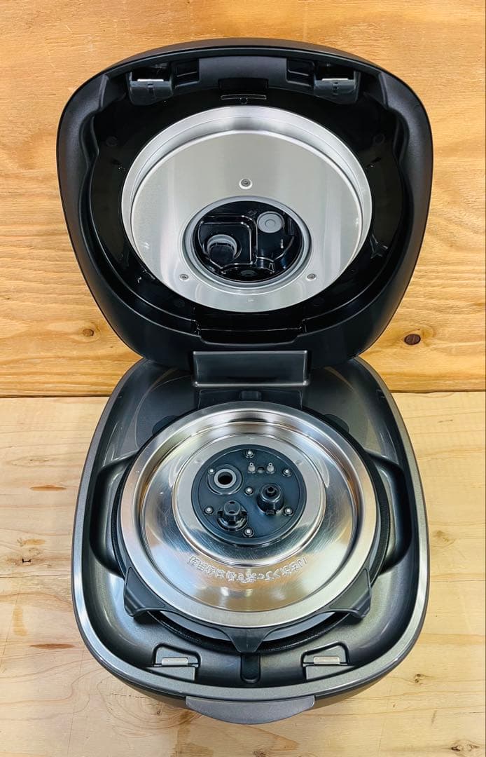 2025年製 TIGER 土鍋圧力IHジャー炊飯器 5.5合 JPL-T100