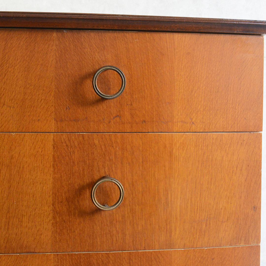 ねこ　イギリスヴィンテージ チェスト ショートサイドボード リビングボード