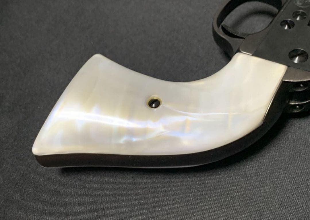 マルシン SAA ホワイトパール調グリップ 新品　 シングルアクションアーミー用