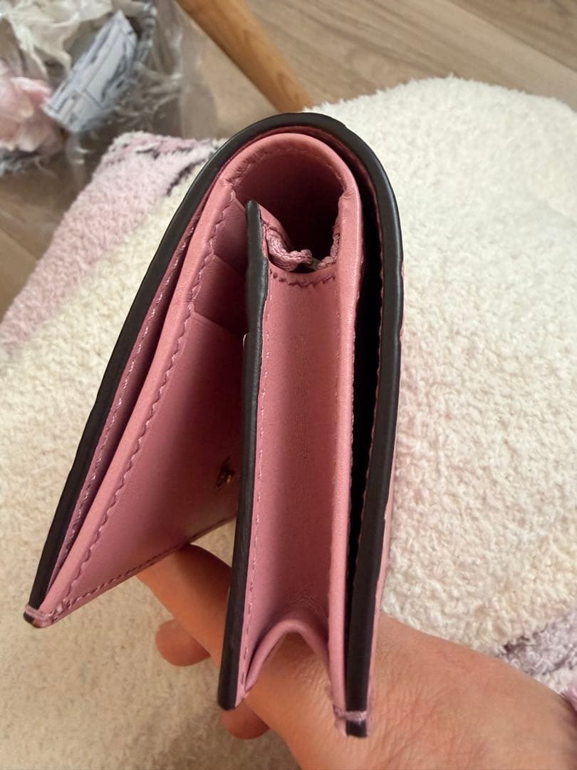 GUCCI 二つ折り財布　さくらんぼ