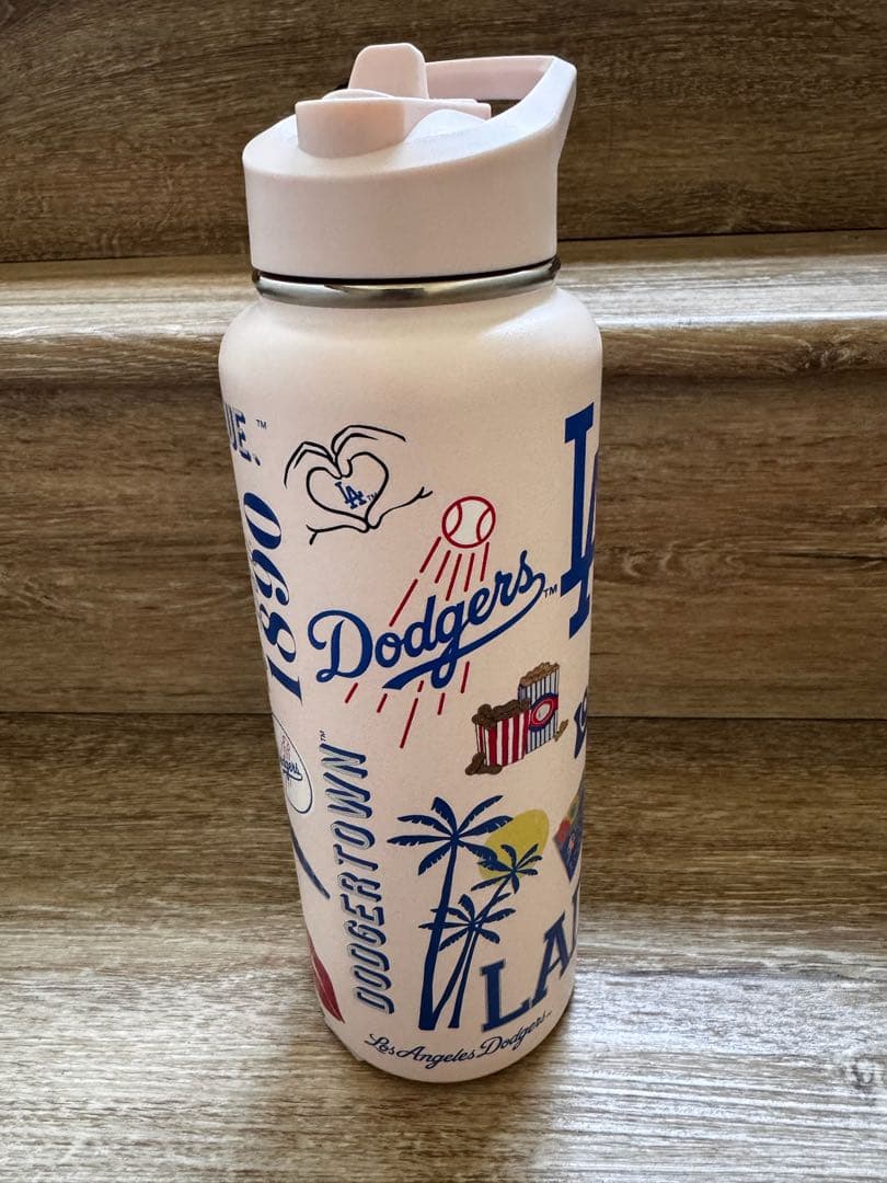 ロサンゼルス　ドジャース　タンブラー　水筒　ボトル　米国購入　新品