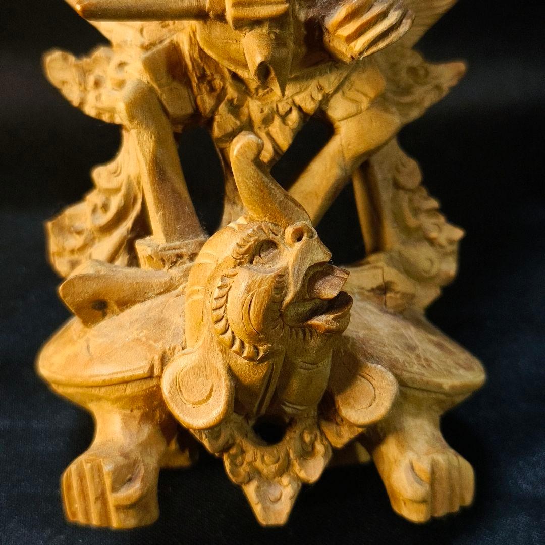 仏教美術 香木白檀細工 インド密教 ガルーダに乗ったウィシュヌ神像 木彫骨董美品