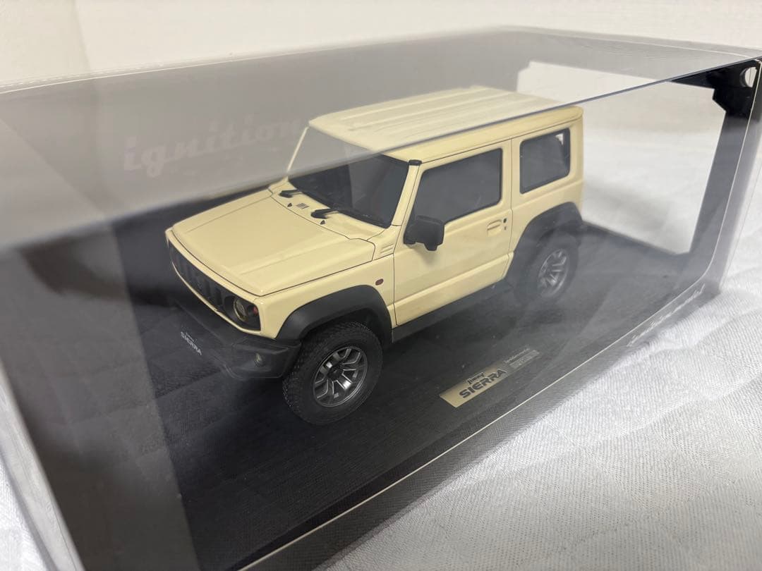 ignition.model Jimny Sierra アイボリー　　1/18