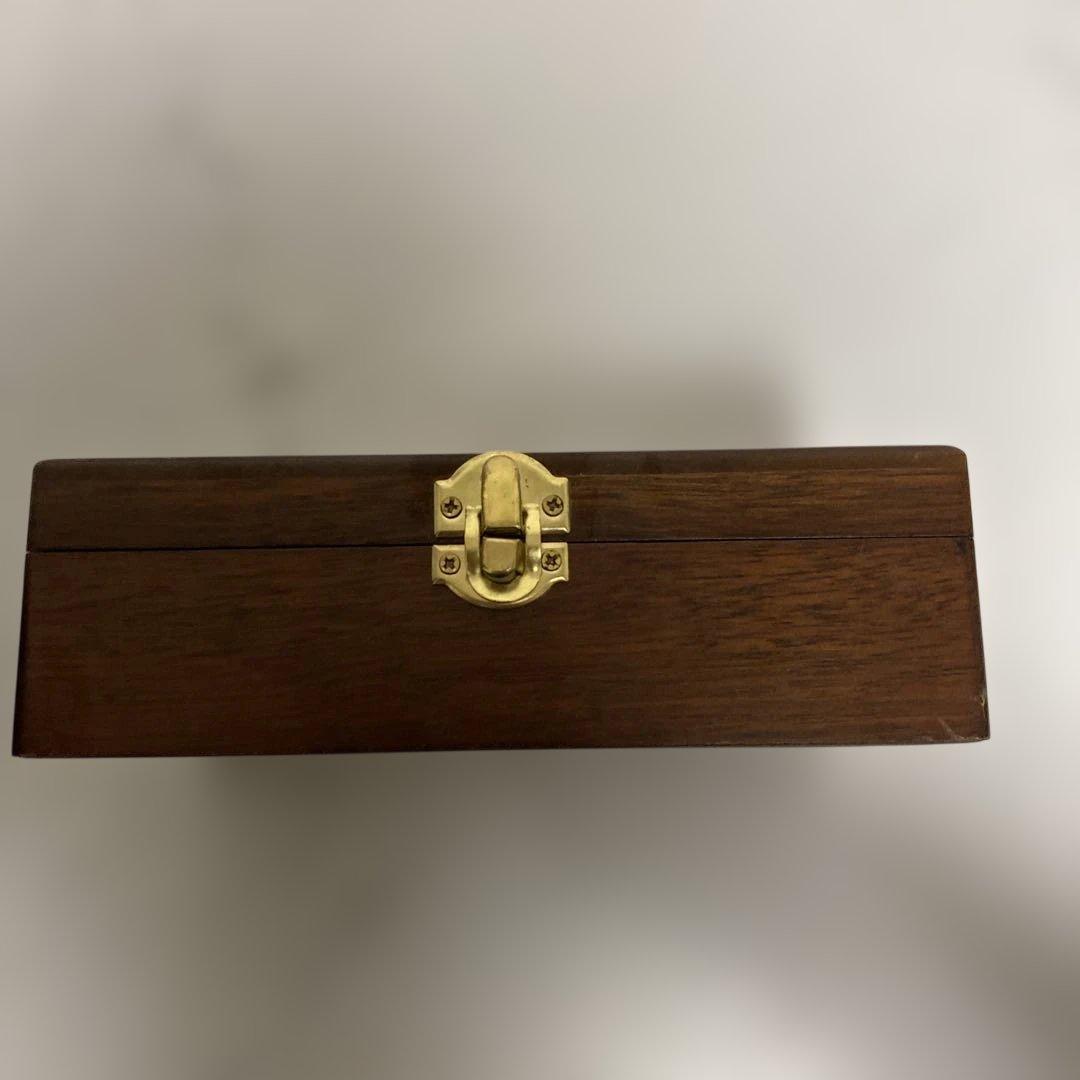 未使用　マリリンモンロー没後30年記念トランプ木製トランプケース 米国国章