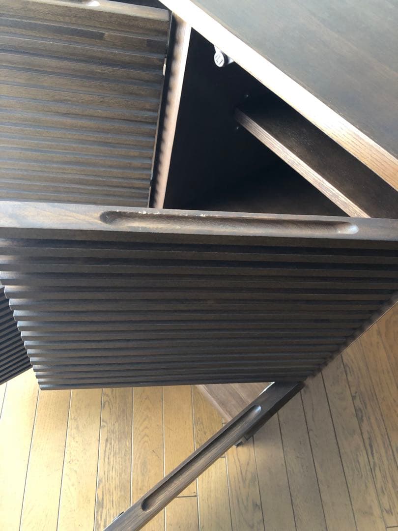 【美品・送料込み】キャビネット　サイドボード　リビングボード　木製