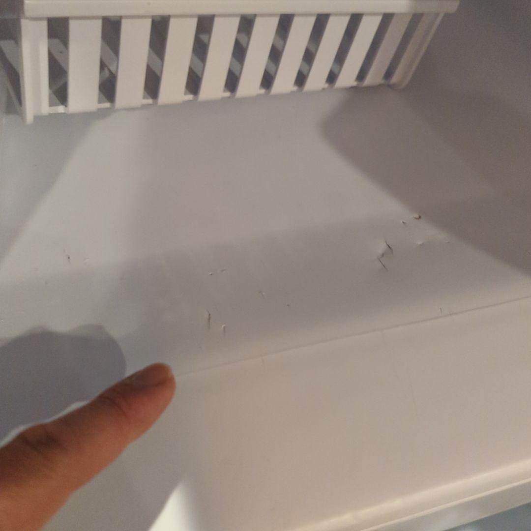 東村山市まで送料無料！2018年製！上段の棚欠品！冷蔵庫