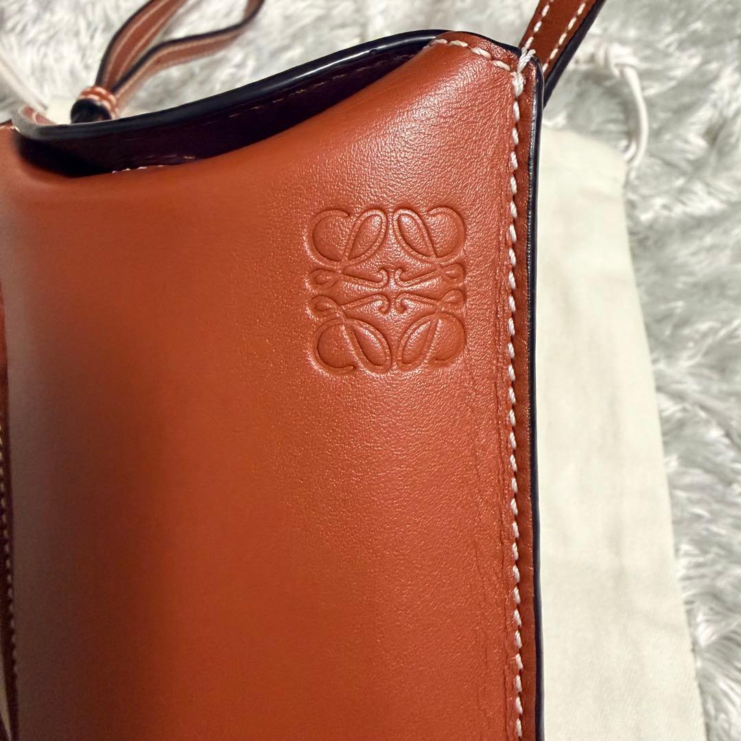 【最終値下げ】ロエベ LOEWE ゲートポケット　ショルダーバッグ本革　レザー