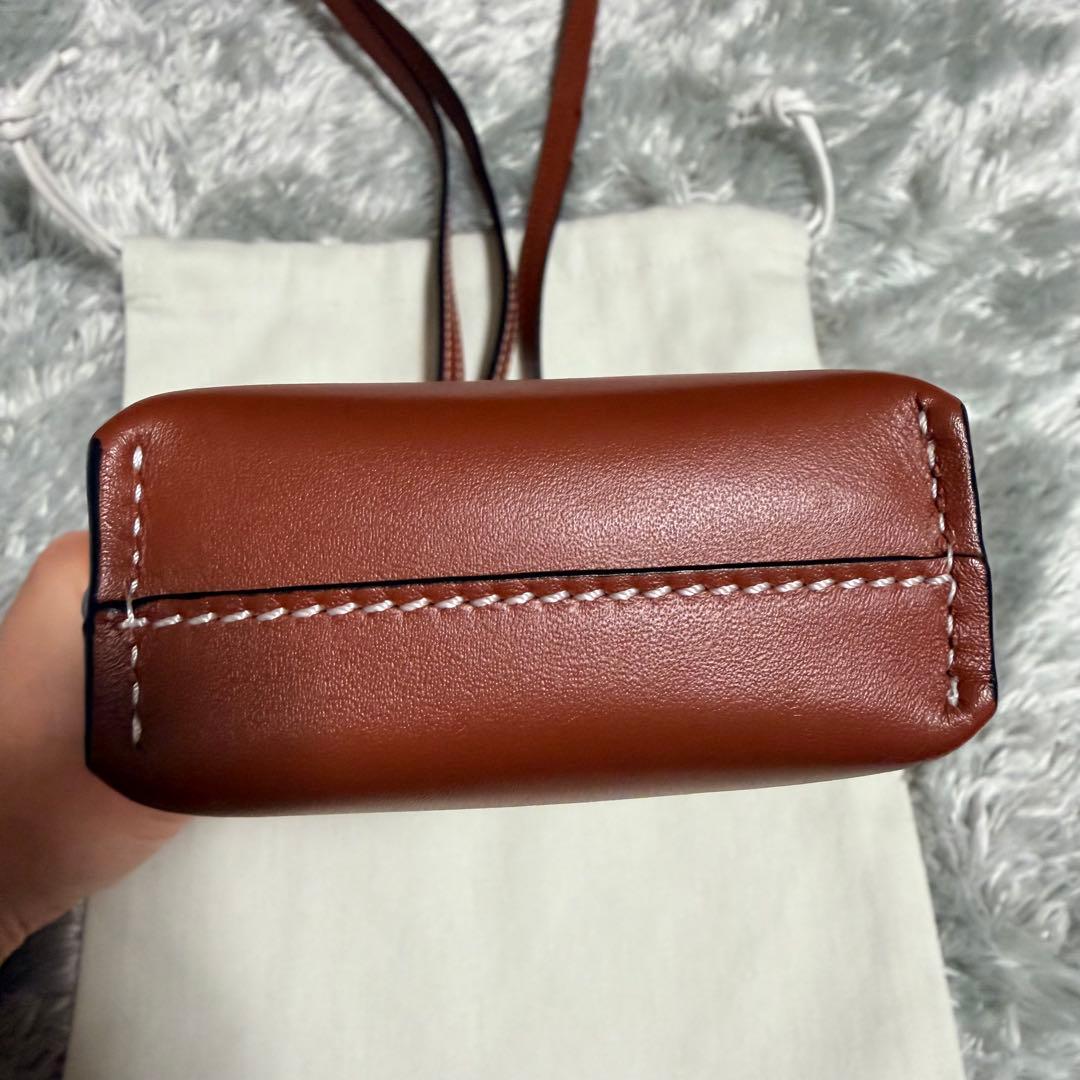 【最終値下げ】ロエベ LOEWE ゲートポケット　ショルダーバッグ本革　レザー