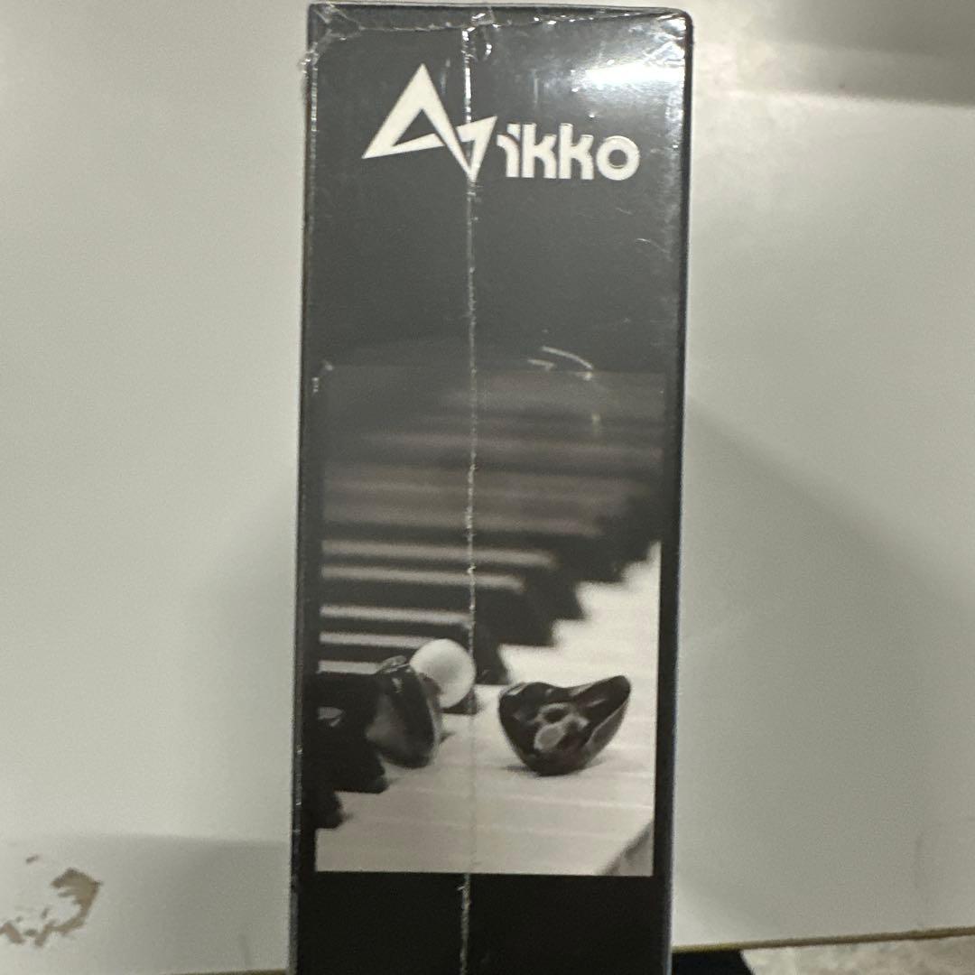 ikko OH10 Obsidian 有線イヤホン