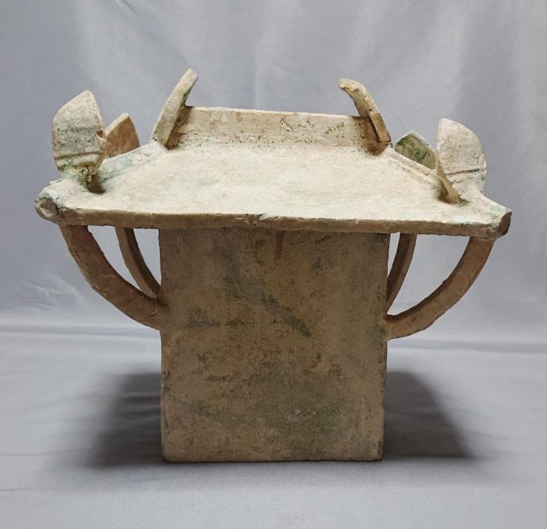 東漢時代　出土品　緑釉銀化楼閣 彩文土器 高さ27.4㎝　（A）