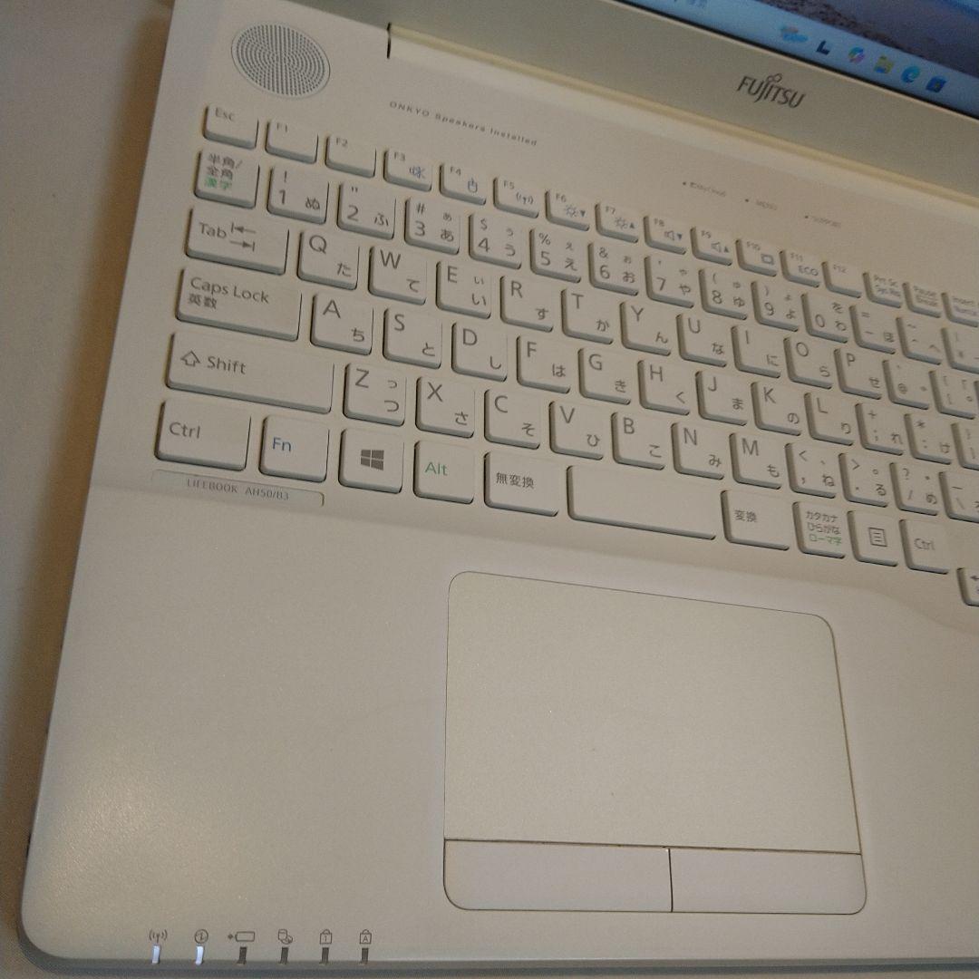 Fujitsu 白いノートPC Core i7 15.6㌅　テンキー 美品