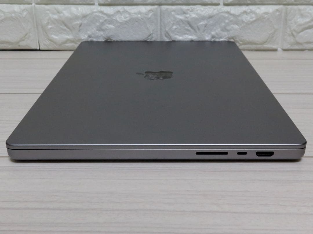 M1Max MacBookPro 16インチ　MK1A3J/A
