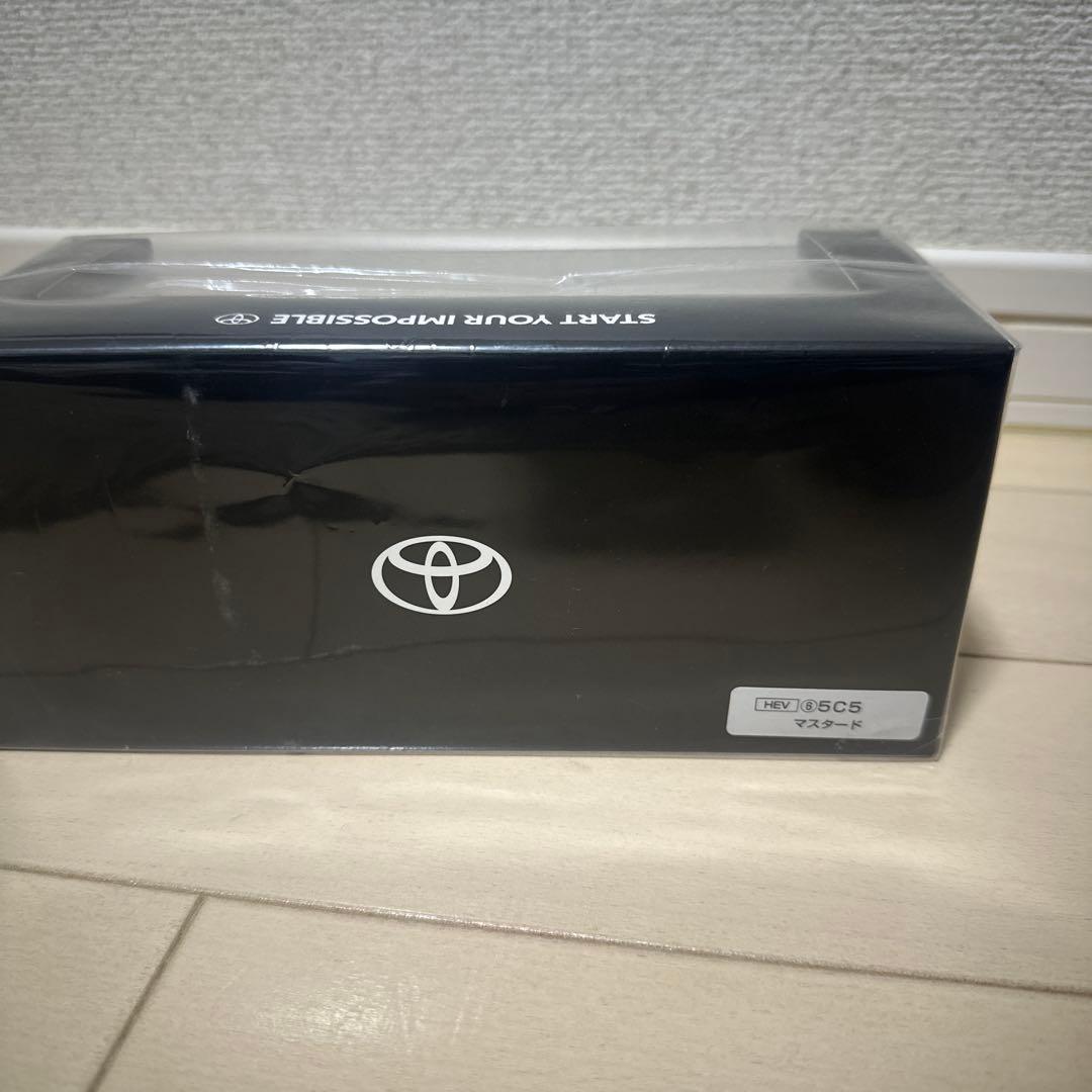 トヨタ CROWN SPORT ミニカー