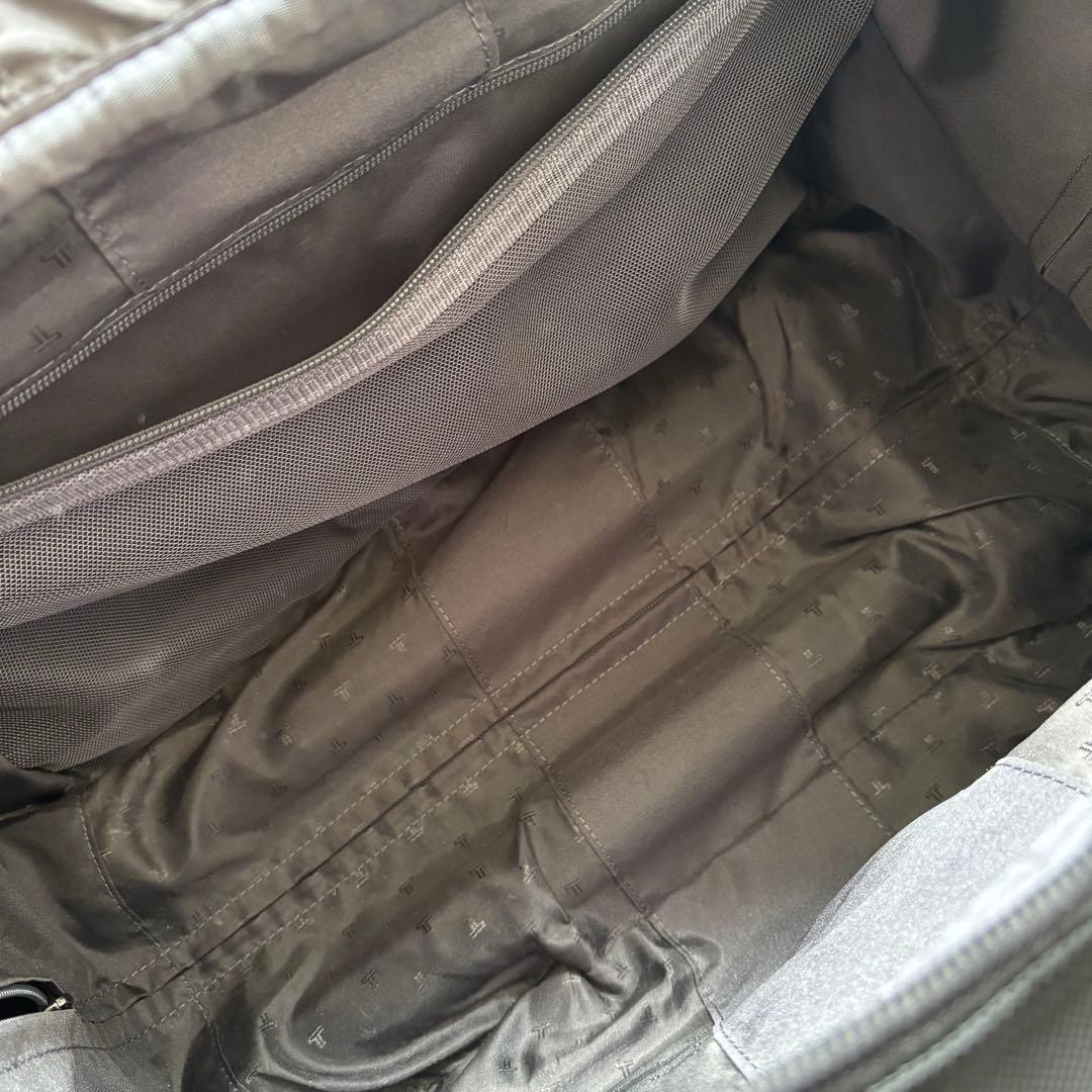 TUMI トゥミ ミディアム ウィールド ダッフルキャリーケース　キャリーケース