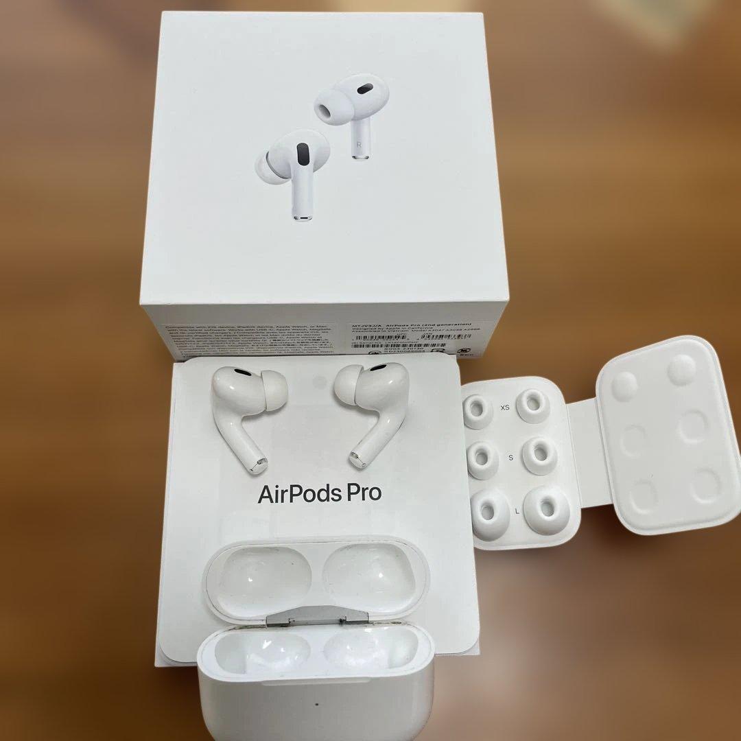 Apple AirPods Pro 2 USB-C充電【右耳ジャンク】
