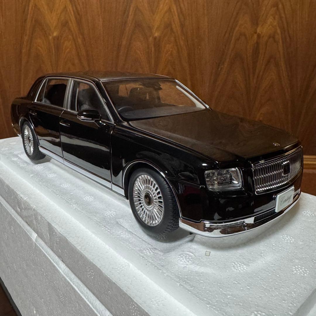 未展示品 オートアート 1/18 トヨタ センチュリー ブラック
